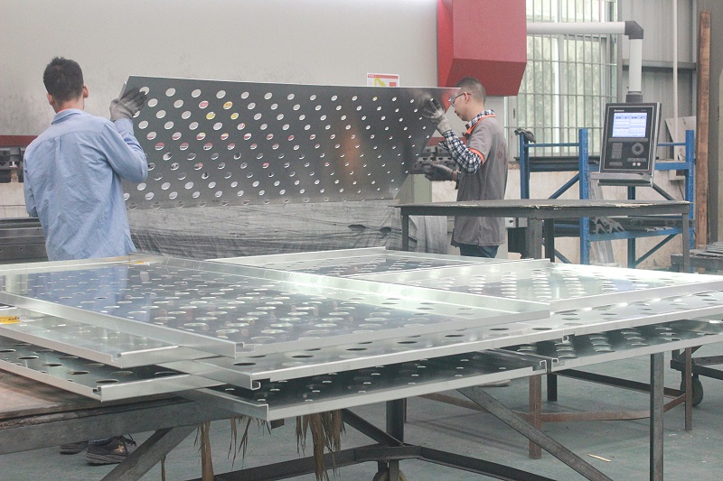 氟碳冲孔铝单板