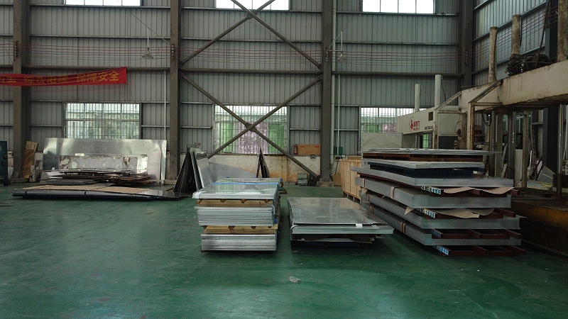 坚持13年的大型铝单板加工工厂-中陆建材
